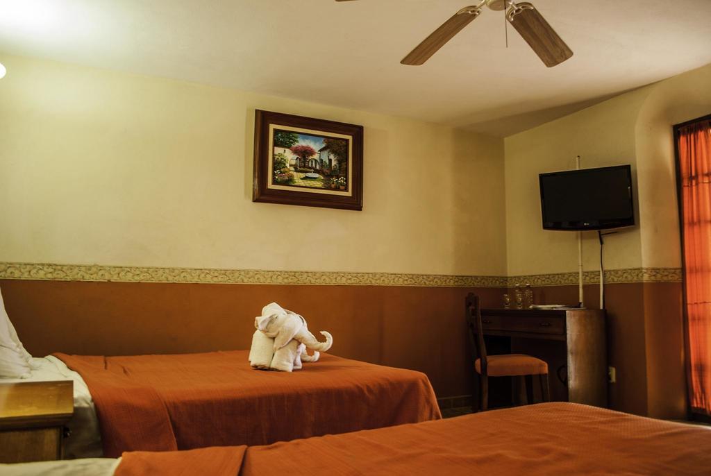 Maya Campeche Hotel Room photo